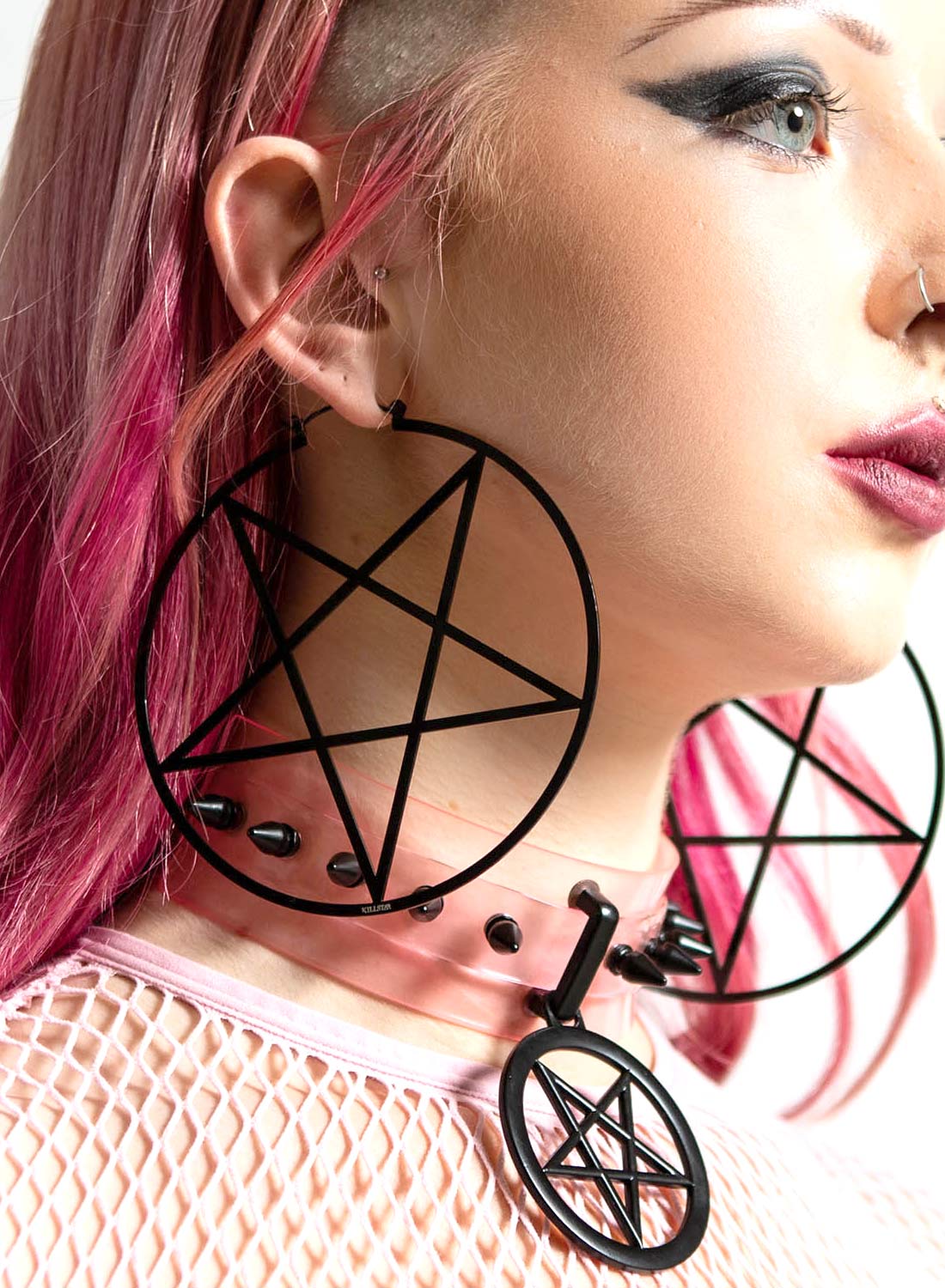 Killstar svarta pentagram örhängen